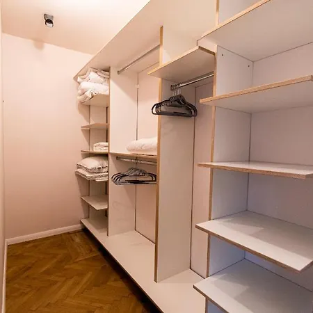 Apartman Castel'or Brassó